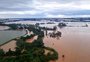 VÍDEO: helicópteros da FAB já resgatam atingidos pela enchente no RS