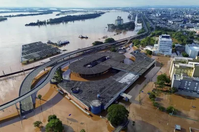 Estação Rodoviária de Porto Alegre alagada após temporais<!-- NICAID(15795665) -->