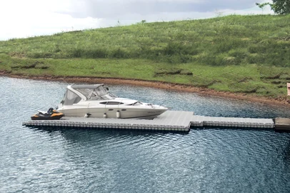 Pierplas / Divulgação Plataformas flutuantes da Pierplas, de Caxias do Sul.<!-- NICAID(16209184) -->