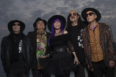 (L-R) Pepeu Gomes, Paulinho Boca de Cantor, Baby do Brasil, Moraes Moreira and Luiz Galvao, of the legendary Brazilian music group Novos Baianos, pose for pictures in Rio de Janeiro, Brazil, on July 19, 2016. - Brazilian musician Moraes Moreira, died at age 72 on April 13, 2020 in Rio de Janeiro. (Photo by Mauro PIMENTEL / AFP)Editoria: ACELocal: Rio de JaneiroIndexador: MAURO PIMENTELSecao: musicFonte: AFPFotógrafo: STF<!-- NICAID(14479674) -->