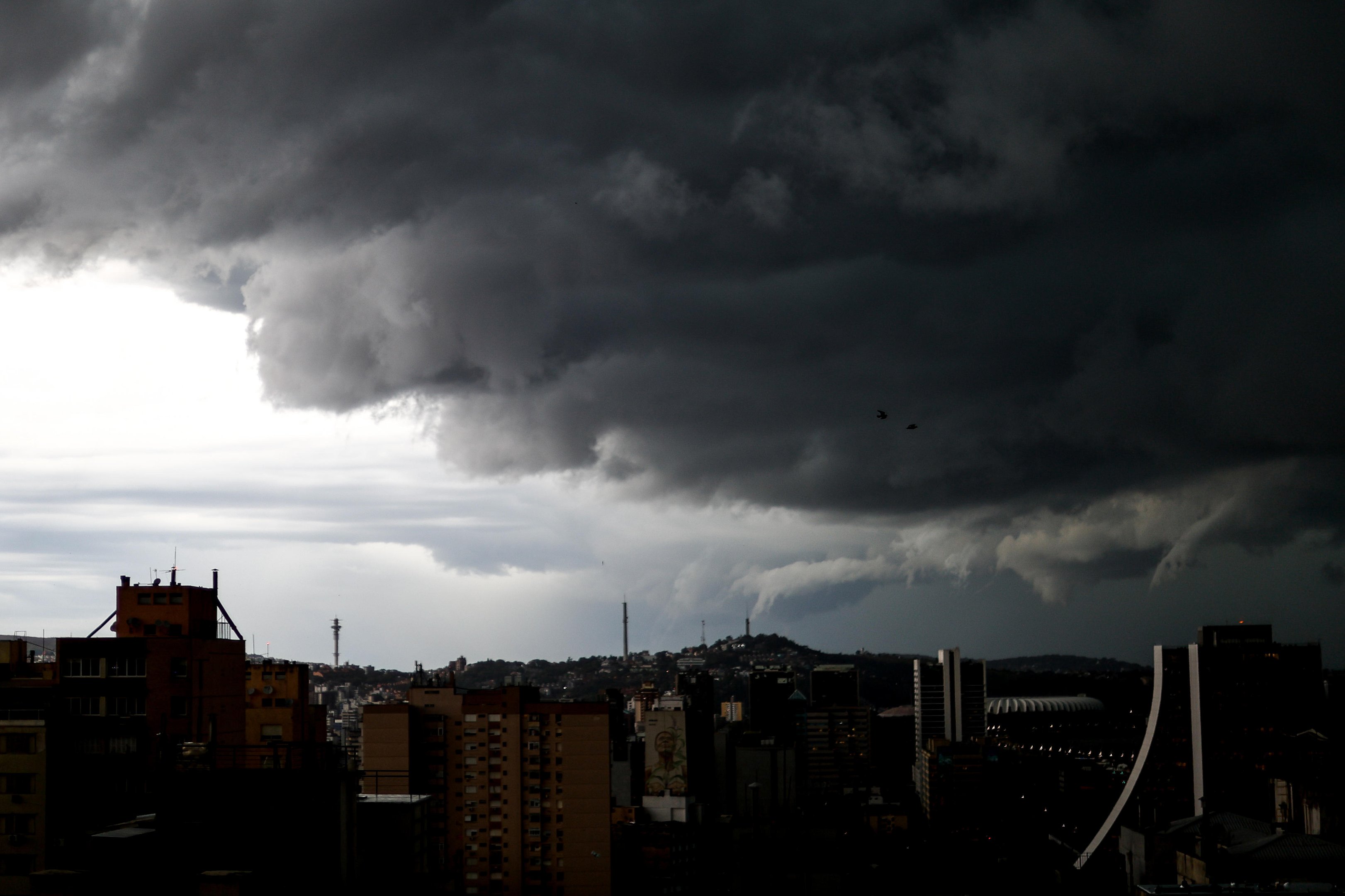 Temporais previstos para esta semana no RS têm influência do El Niño, diz  Inmet | GZH