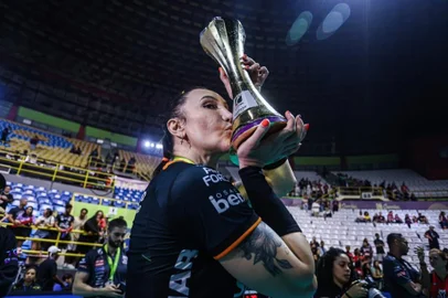 Tifanny, vôlei