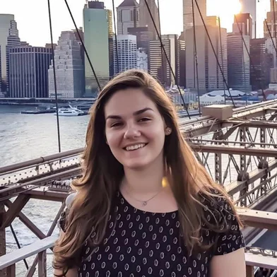 Jovem de Caxias do Sul sofre acidente no Rio de Janeiro e está internada em estado grave <!-- NICAID(15912723) -->