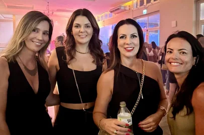 Bianca Balaguez, Joanna Silva, Michelle Mello e Danielle Gonçalves na Quinta Dupla do Larus, na SAC!<!-- NICAID(16194753) -->