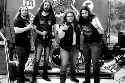 O São Patrício Bar realiza anualmente a celebração do seu aniversário, oficialmente é no dia 23 de agosto.Agora, em 2025, a festa vai ser no dia 7 de setembro.Entre as atrações vai ter show com a banda Delvil Dogs.<!-- NICAID(16115111) -->