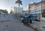 Carro derruba poste e deixa trecho do bairro Boqueirão sem energia elétrica, em Passo Fundo