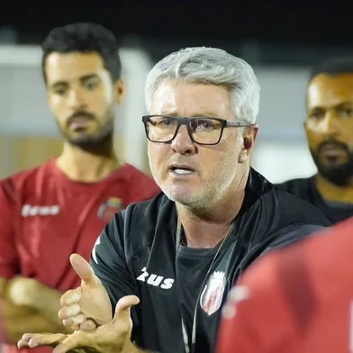 Estreia de Odair Hellmann na liga mais badalada do planeta será contra astro da Inglaterra<!-- NICAID(15570335) -->