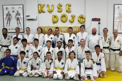 O Kuse Dojô estará sendo representado por 55 atletas no Campeonato Estadual/Copa Caxias que ocorrerá neste próximo sábado (10) e reunirá mais de 800 atletas de todos Rio Grande do Sul, em mais uma etapas tour gaúcho de judô, no Ginásio do Sesi.<!-- NICAID(16033189) -->