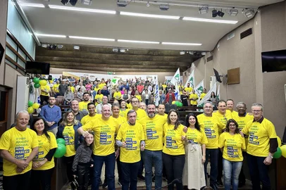 Na manhã deste sábado (27/04), no plenário da Câmara de Vereadores de Caxias do Sul, foram apresentados os pré-candidatos a vereador do PRD. Também no ato, houve a filiação de 68 novos integrantes, sendo que 27 vieram do PDT e 11 do PP.<!-- NICAID(15746907) -->