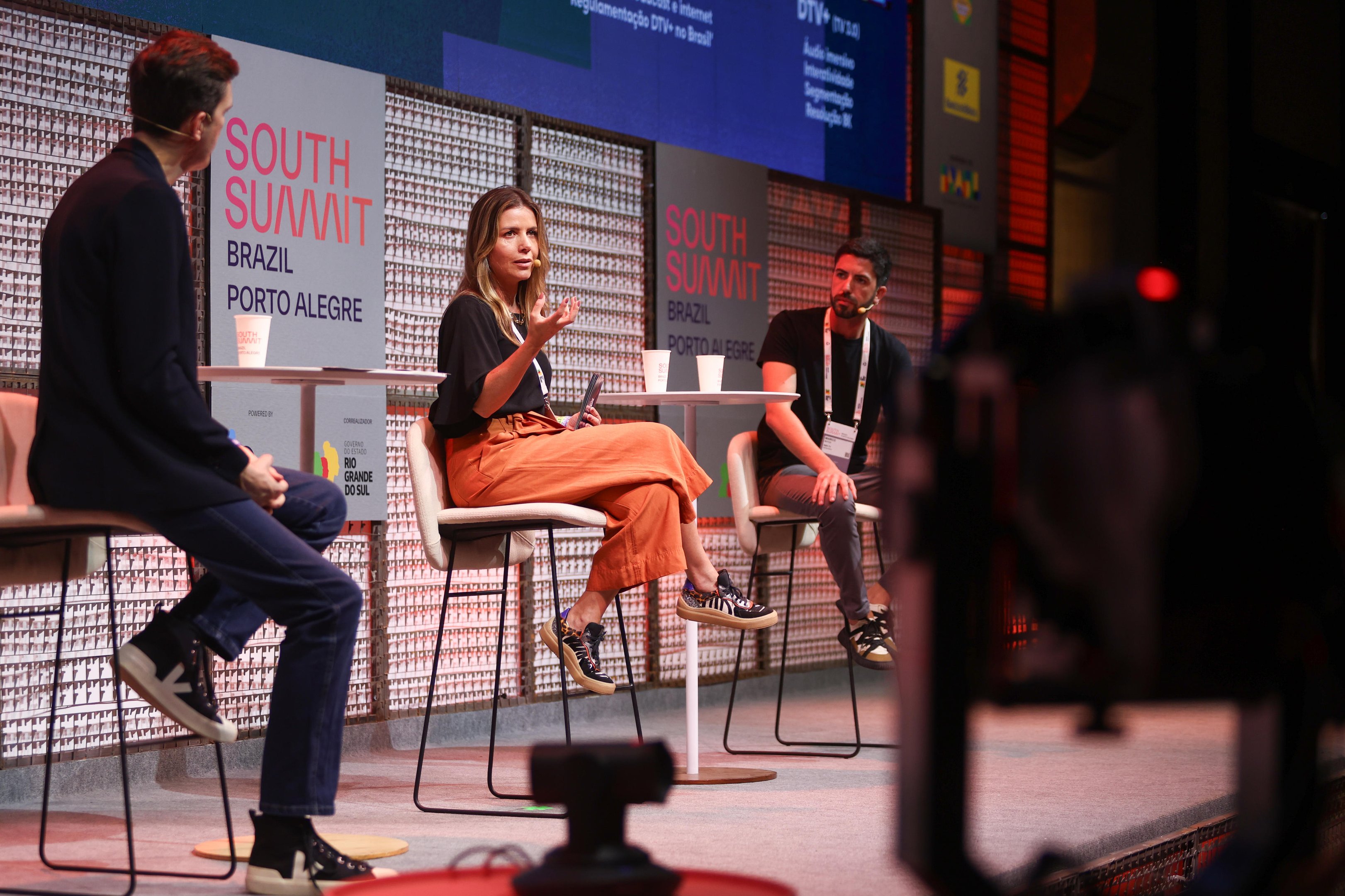 O futuro da televis&atilde;o e da experi&ecirc;ncia do telespectador: painel do South Summit detalha a TV 3.0