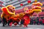 Alegoria de leão em comemoração ao ano novo chinês<!-- NICAID(15412521) -->