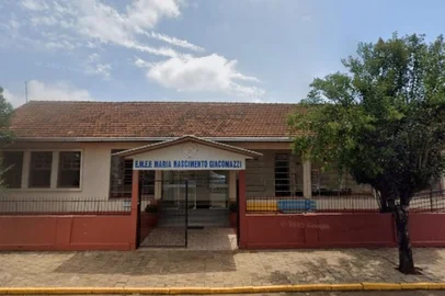Escola atacada Estação<!-- NICAID(16075574) -->