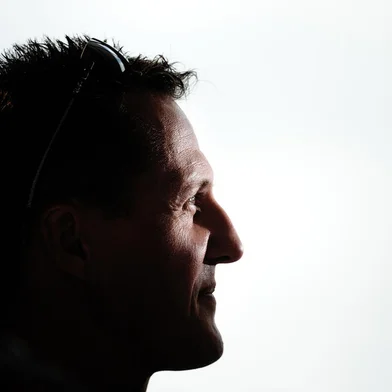 Michael Schumacher intends to end his career(dpa-file) - A file picture dated 29 July 2010 shows German Formula One pilot Michael Schumacher of Nercedes GP during a press conference in Budapest, Hungary. 43-year-old Schumacher announced on 04 October 2012 in Suzuka, that he will end his career after the current season. Photo: Peter Steffen/DPA, AFP ***FOTO COMPRADA COM EXCLUSIVIDADE PARA CAPA DE ZERO HORA IMPRESSO***NÃO USAR SEM DESEMBARGAR COM EDITOR DE CAPA E DE FOTOGRAFIA DO JORNAL***Local: BudapestIndexador: Peter SteffenFonte: DPA<!-- NICAID(10096303) -->