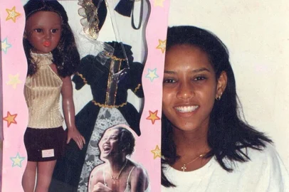 Taís Araujo relembra boneca que teve nos anos 1990<!-- NICAID(15501216) -->