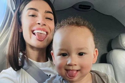 Bianca Andrade, Cris<!-- NICAID(15232395) -->