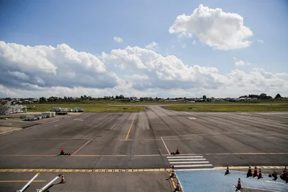 Na próxima segunda-feira (27), iniciam as obras de reforma da pista principal do Aeroporto Hugo Cantergiani em Caxias do Sul. (Neimar De Cesero/Agência RBS)Indexador: Neimar De Cesero<!-- NICAID(15957651) -->