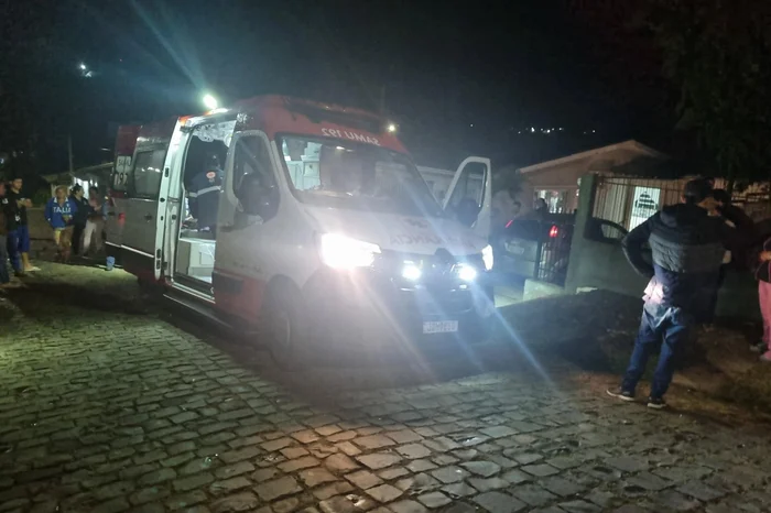 Paulinho Paes / Tua Rádio Cristal Paulinho Paes / Tua Rádio Cristal