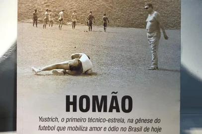 Homão, livro de José Luis Costa<!-- NICAID(16044999) -->