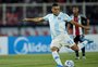 Confira os pênaltis perdidos por Carlos Vinícius no jogo do Grêmio contra o Palestino; veja vídeo
