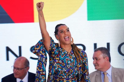 Brazilian new Minister for Racial Equality, Anielle Franco, gestures during her swearing-in ceremony at the Planalto Palace in Brasilia on January 11, 2023. (Photo by Sergio Lima / AFP)Editoria: POLLocal: BrasíliaIndexador: SERGIO LIMASecao: politics (general)Fonte: AFPFotógrafo: STR<!-- NICAID(15319370) -->