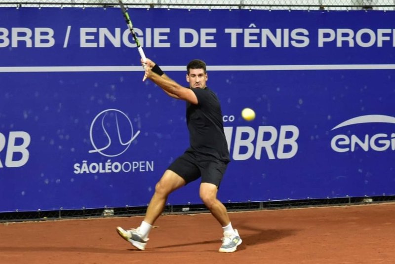 Orlando Luz, tênis