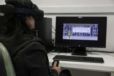 PORTO ALEGRE, RS, BRASIL, 25-06-2025: Pesquisadores têm trazido discussão muito rica e relevante: como é fazer pesquisa científica em um tempo onde há gente gerando artigos por IA e até a revisão das revistas e periódicos é feita por IA? Pauta busca mostrar como cientistas estão trabalhando diante deste cenário e por que esse debate é relevante para as pessoas, tem a ver com a geração de conhecimento. Na foto: Isabel Siqueira Foto: André Ávila/Agência RBSIndexador: Andre Avila<!-- NICAID(16067835) -->