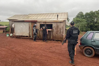 POLÍCIA FEDERAL DEFLAGRA OPERAÇÃO NA ÁREA INDÍGENA CACIQUE DOBLE <!-- NICAID(15584238) -->