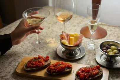 Bar Península, destemperados, vinho, espumante<!-- NICAID(16169387) -->