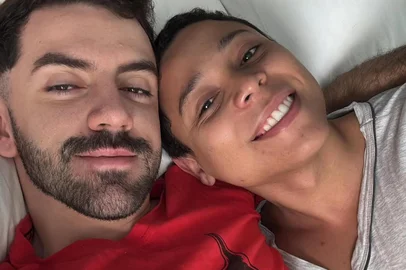 Fim da relação entre Blogueirinha e Edson Formaggio.<!-- NICAID(16050897) -->