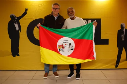 Paulo Pinheiro, CEO da BRIO, e Gilberto Gil<!-- NICAID(16118740) -->