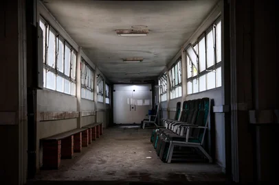 Porto Alegre, RS, Brasil, 08-04-2026: Hospital Beneficência Portuguesa, cujos atendimentos foram suspensos em novembro de 2022. Atualmente, o hospital está desativado e o imóvel foi leiloado para quitar dívidas trabalhistas. Foto: Jonathan Heckler/Agência RBS<!-- NICAID(16261359) -->