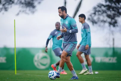 Treino do Juventude, com foco na Série A do Brasileirão. Na foto, o meia Nenê.<!-- NICAID(15994852) -->