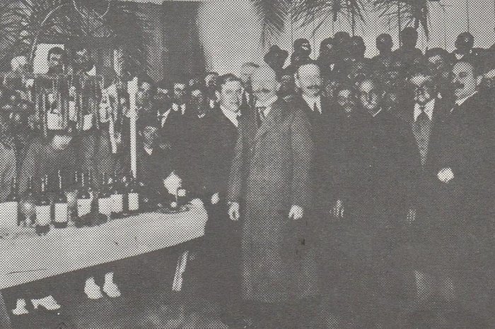 Livro "Vila Nova",de Ana Maria Monteggia Mallmann (1991) / reprodução