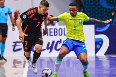 Lance de jogo entre Brasil e Colômbia, dia 24 de janeiro de 2026, pela Copa América de Futsal.