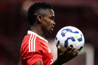 PORTO ALEGRE, RS, BRASIL, 30-07-2025: Inter e Fluminense, válido pela ida das oitavas de final da Copa do Brasil. Na imagem, o jogador Carbonero. Fotos: Duda Fortes/Agencia RBS<!-- NICAID(16091361) -->