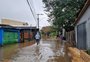 Chuva alaga casas e bloqueia ruas nas ilhas de Porto Alegre