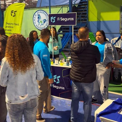 Favela Seguros<!-- NICAID(16320948) -->