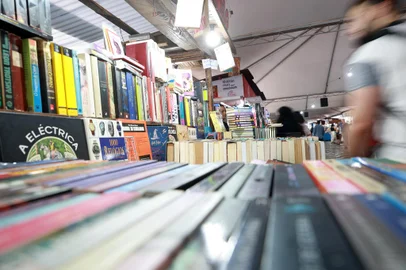 Porto Alegre, RS, Brasil, 30/10/2023 - 69ª Feira do Livro de Porto Alegre - Foto: Jefferson Botega/Agência RBS<!-- NICAID(15583400) -->