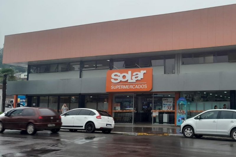 Cooperativa Santa Clara compra unidades da Solar de Salvador do Sul e Barão.<!-- NICAID(15700206) -->