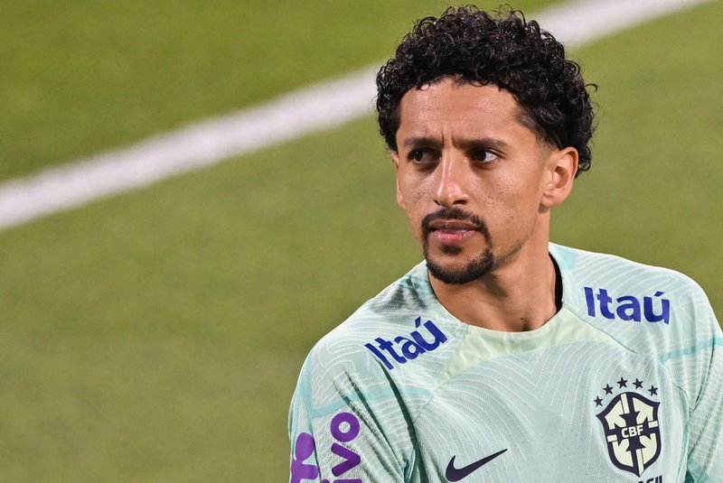 Brazil's defender Marquinhos gestures while taking part in a training session at the Al Arabi SC Stadium in Doha on November 21, 2022, during the Qatar 2022 World Cup football tournament. (Photo by NELSON ALMEIDA / AFP)Editoria: SPOLocal: DohaIndexador: NELSON ALMEIDASecao: soccerFonte: AFPFotógrafo: STF<!-- NICAID(15274876) -->