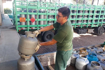 Preço do gás de cozinha reduz em Passo Fundo<!-- NICAID(15433329) -->