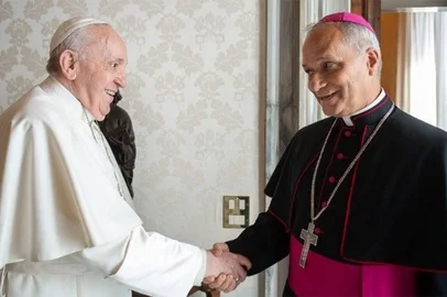 Robert Prevost com Papa Francisco