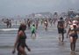Antes da virada no tempo, Capão da Canoa tem beira-mar lotada; veja previsão para o Litoral