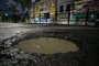 PORTO ALEGRE, RS, BRASIL, 06/06/2023- Buraco na Av. Cristóvão Colombo. Foto: Ronaldo Bernardi / Agencia RBS<!-- NICAID(15448468) -->