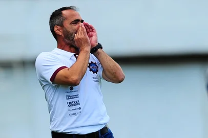CAXIAS DO SUL, RS, BRASIL, 30/01/2022. Caxias x São José, jogo válido pela segunda rodada da primeira fase do Campeonato Gaúcho e realizado no estádio Centenário. (Porthus Junior/Agência RBS)<!-- NICAID(15002462) -->