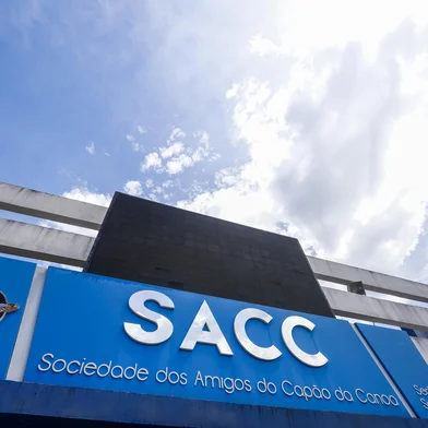 CAPÃO DA CANOA, RS, BRASIL - 18.02.2020 - O carnaval para adultos na Sacc (Sociedade dos Amigos do Capão da Canoa) ocorre no sábado (22) e o infantil, no domingo (23). No ano passado, cerca de 800 pessoas participaram da folia noturna. (Foto: Omar Freitas/Agencia RBS)<!-- NICAID(14423805) -->