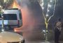 Colorados acusam gremistas por queima de fogos em frente à concentração do Inter: "Detonaram com o hotel"