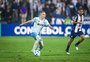 Números mostram que problemas defensivos do Grêmio foram além de atuação de Serrote