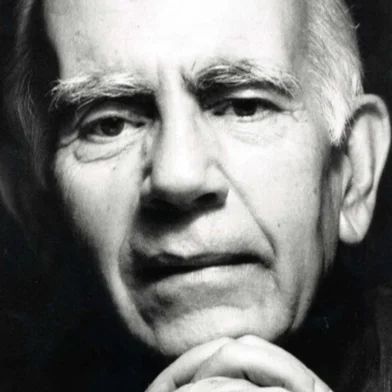 O Instituto Moreira Salles, em São Paulo, lançou a versão digital dos Cadernos de Literatura Brasileira (CLB) sobre a vida e obra do escritor gaúcho Erico Verissimo.<!-- NICAID(16205190) -->