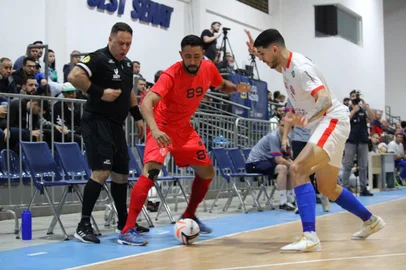 No jogo de volta, disputado em Carazinho, a Sercesa goleou o São José por 4 a 0